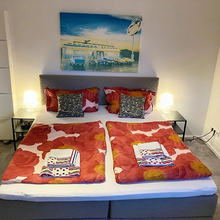 Sanctuary - Tief Im Westen Oberhausen  Esterno foto